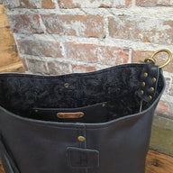 Outrider (Black) 11341 - Jill's Homestead
