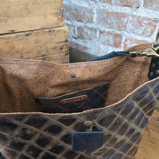 Outrider - Quilted Walnut - Jill's Homestead