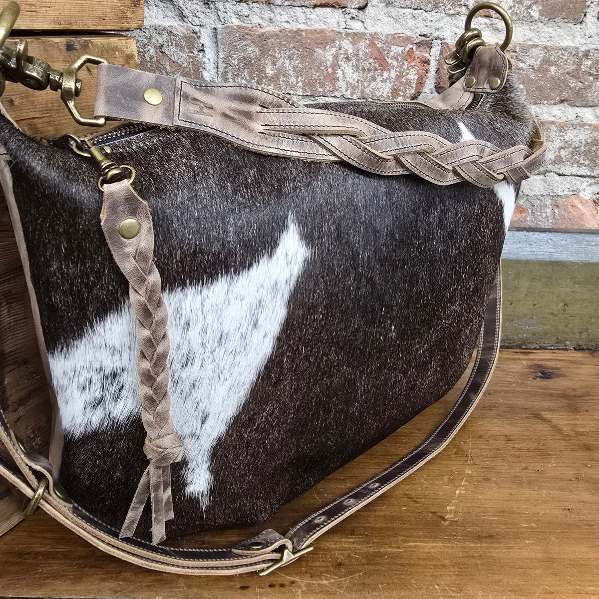 Livingston (Walnut) #11529