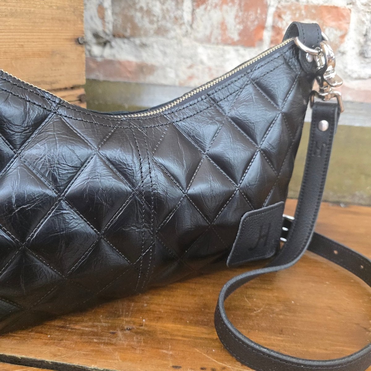 Tapadero - Quilted Black - Jill's Homestead