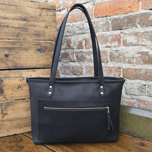 The Daisy - Black